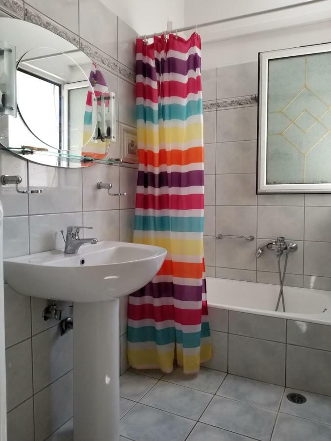 Galini Apartment Loutráki Extérieur photo
